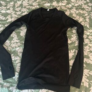 Lululemon top, size 4, black